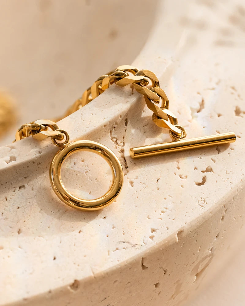 Frida Gold necklace