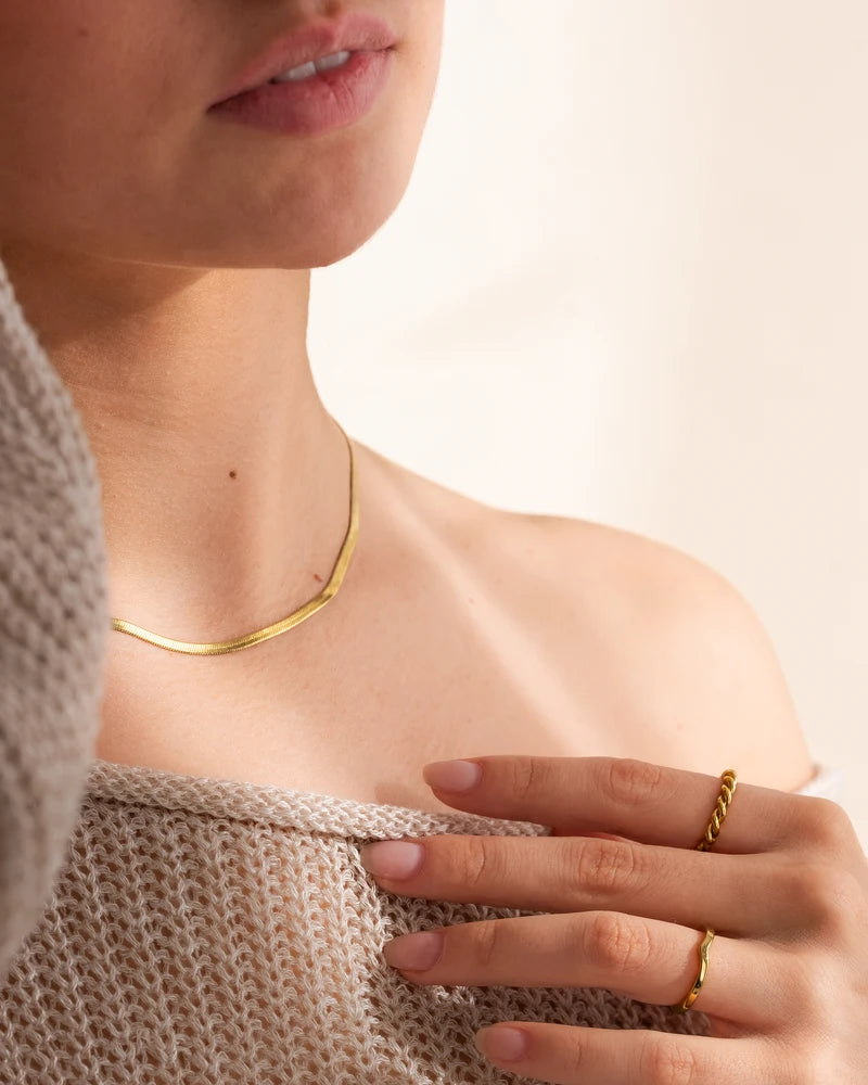 Lili Gold necklace