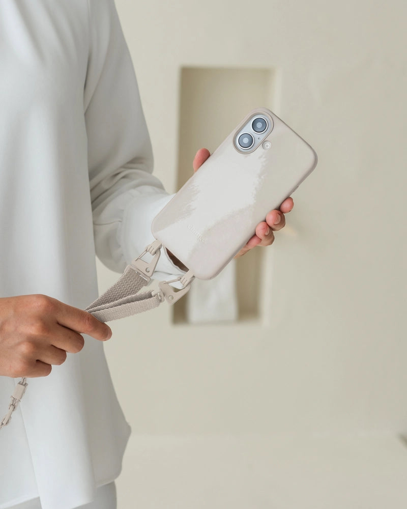 Bundle mit Gurt iPhone 16 Pro Dove White