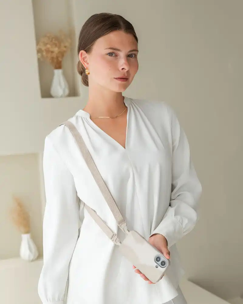 Bundle with Strap Dove White