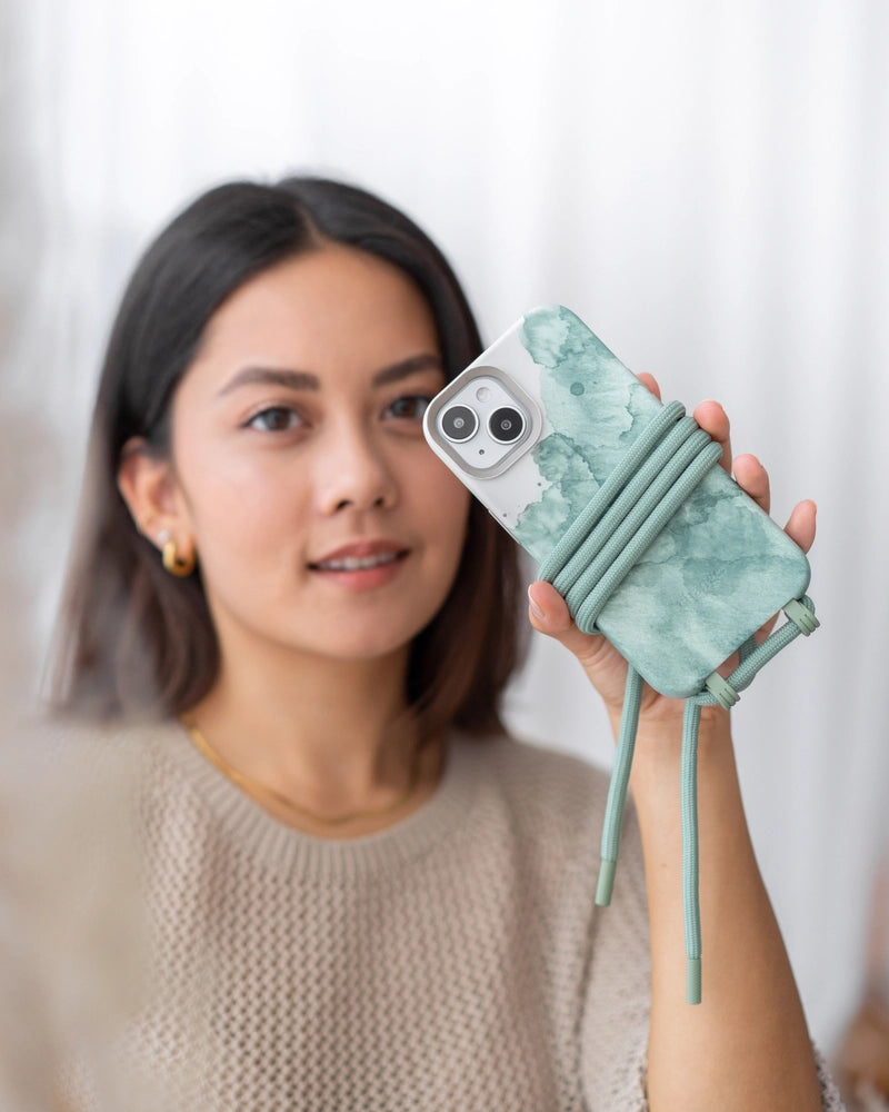 Coque avec cordon vert aqua