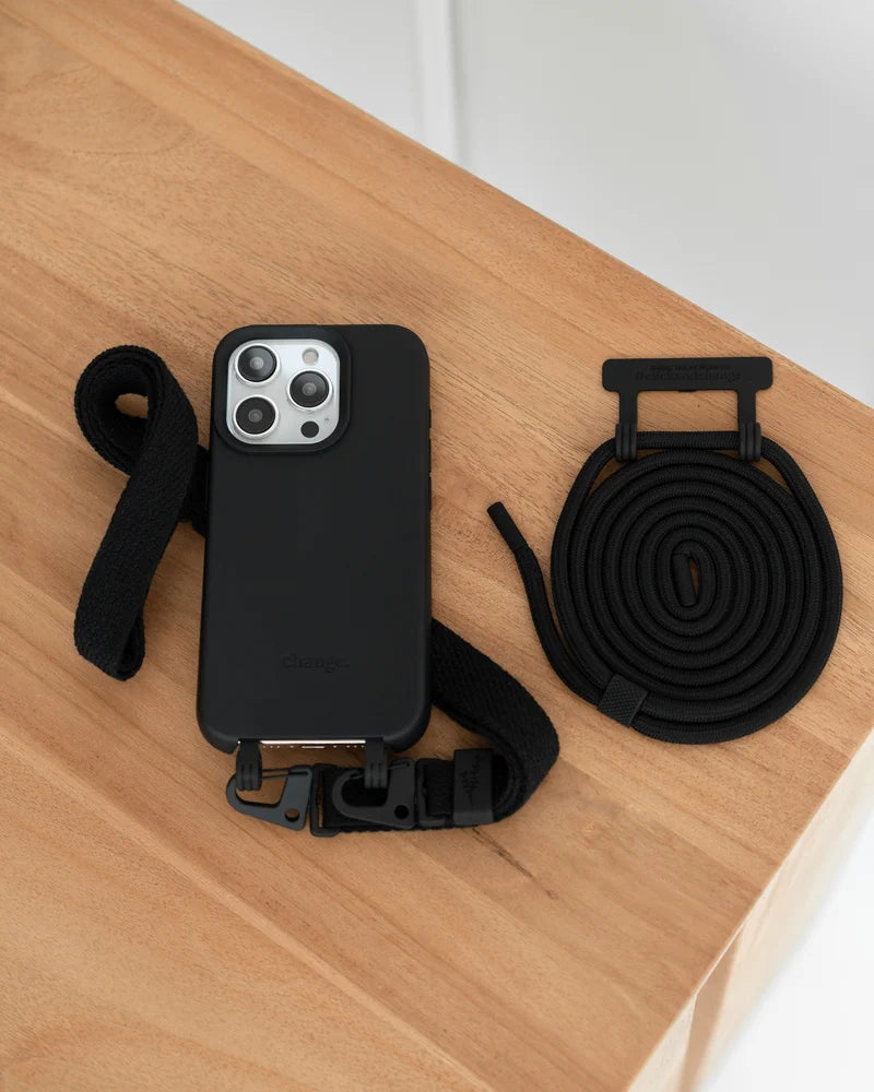 Change Bundle iPhone 15 Plus Schwarz