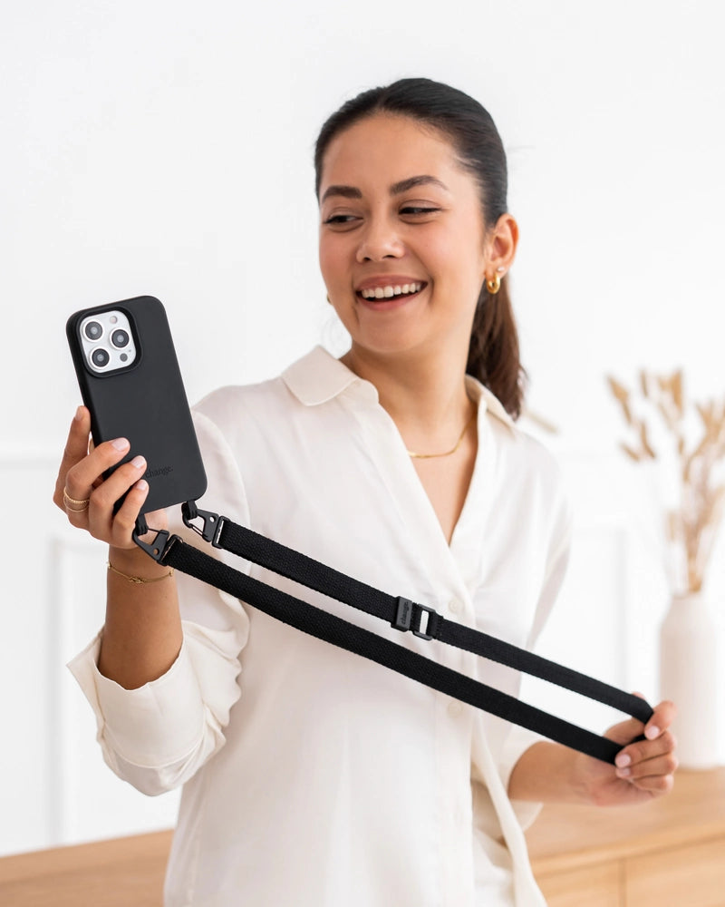 Bundle with Strap Black