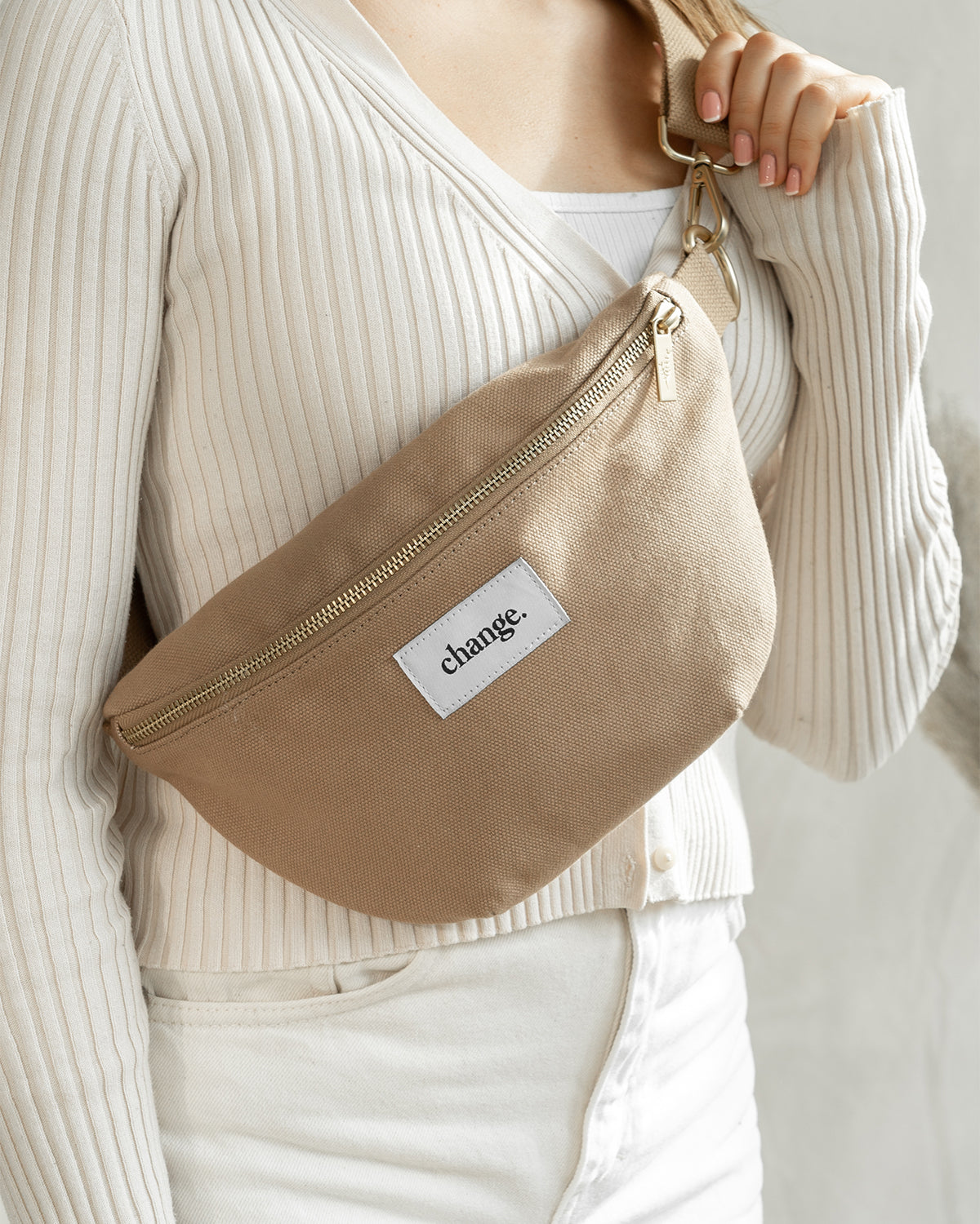 Sac ventral en coton brun