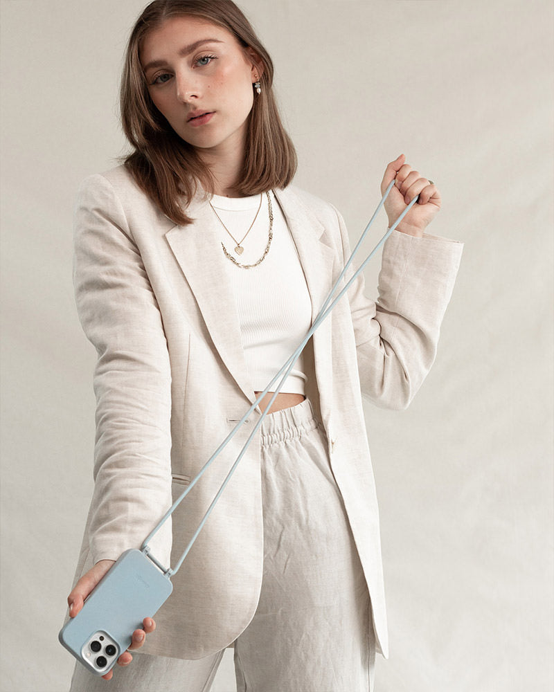 Crossbody Case iPhone 8/7/6(s) Pastel Blue
