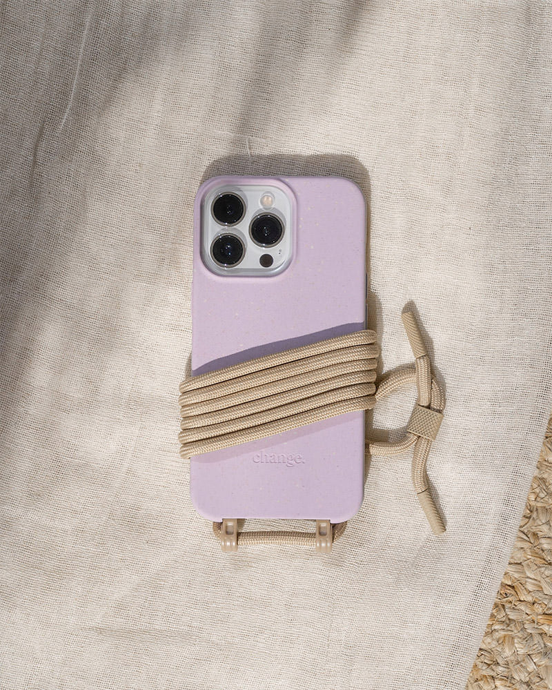 Coque avec cordon iPhone 15 lilas